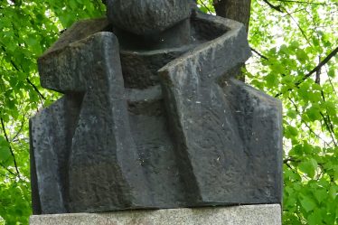Bust monument to mountaineer Hristo Prodanov in Karlovo
