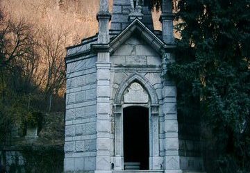 Pantheon of the April Uprising victims at Dryanovo Monastery