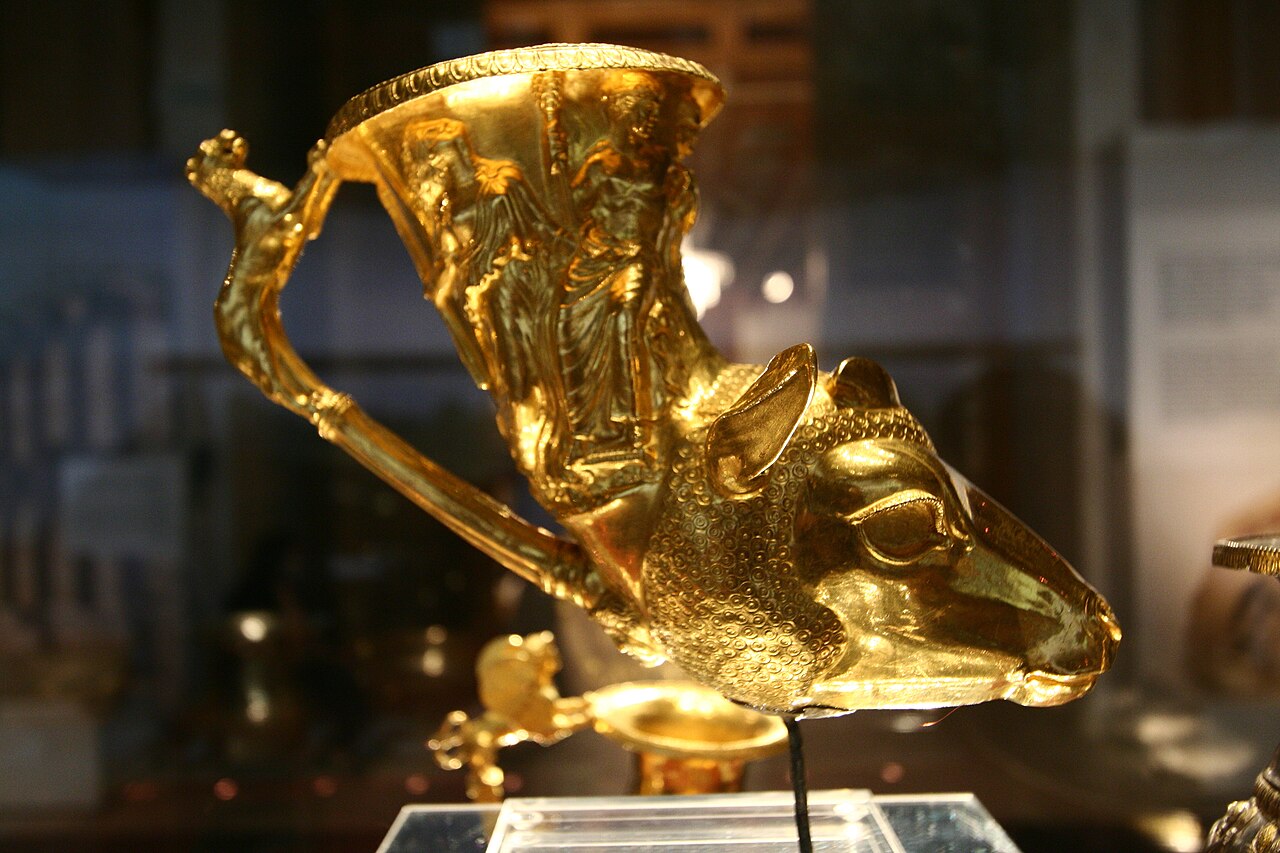 The nine gold vessels of the Panagyurishte Treasure