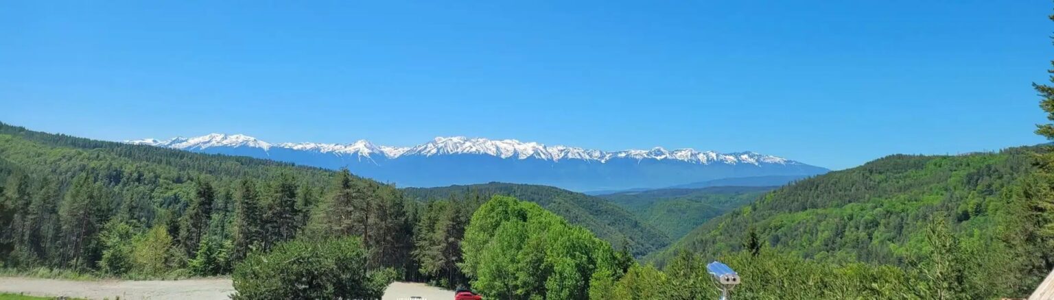 Bansko and the Pirin mountains from above — featured image for the Bansko without skiing itinerary