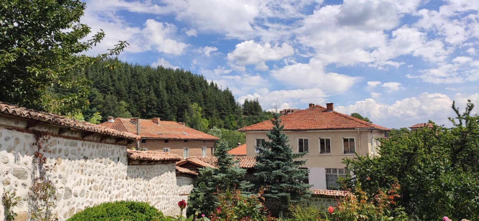 Bansko Without the Skiing or the Spa?! A Guide to Getting Properly Lost in the Mountains