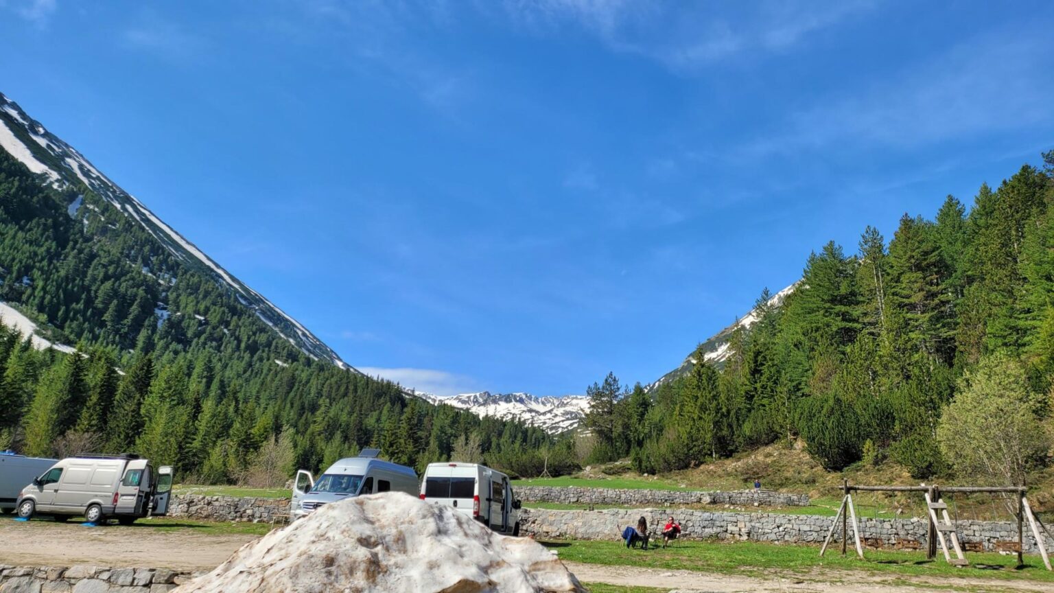 Bansko Without the Skiing or the Spa?! A Guide to Getting Properly Lost in the Mountains
