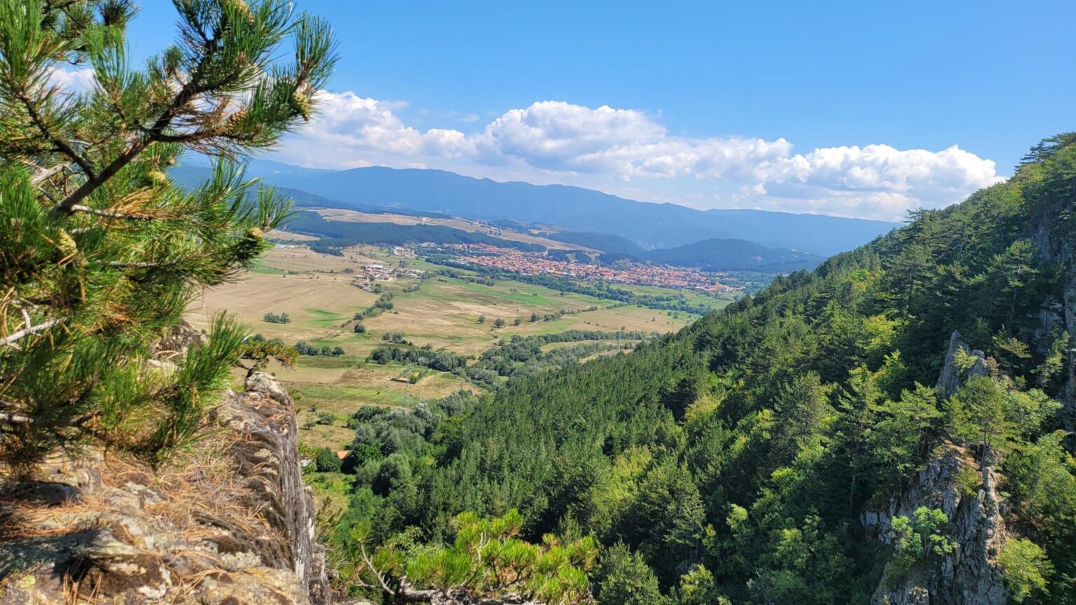 Bansko Without the Skiing or the Spa?! A Guide to Getting Properly Lost in the Mountains