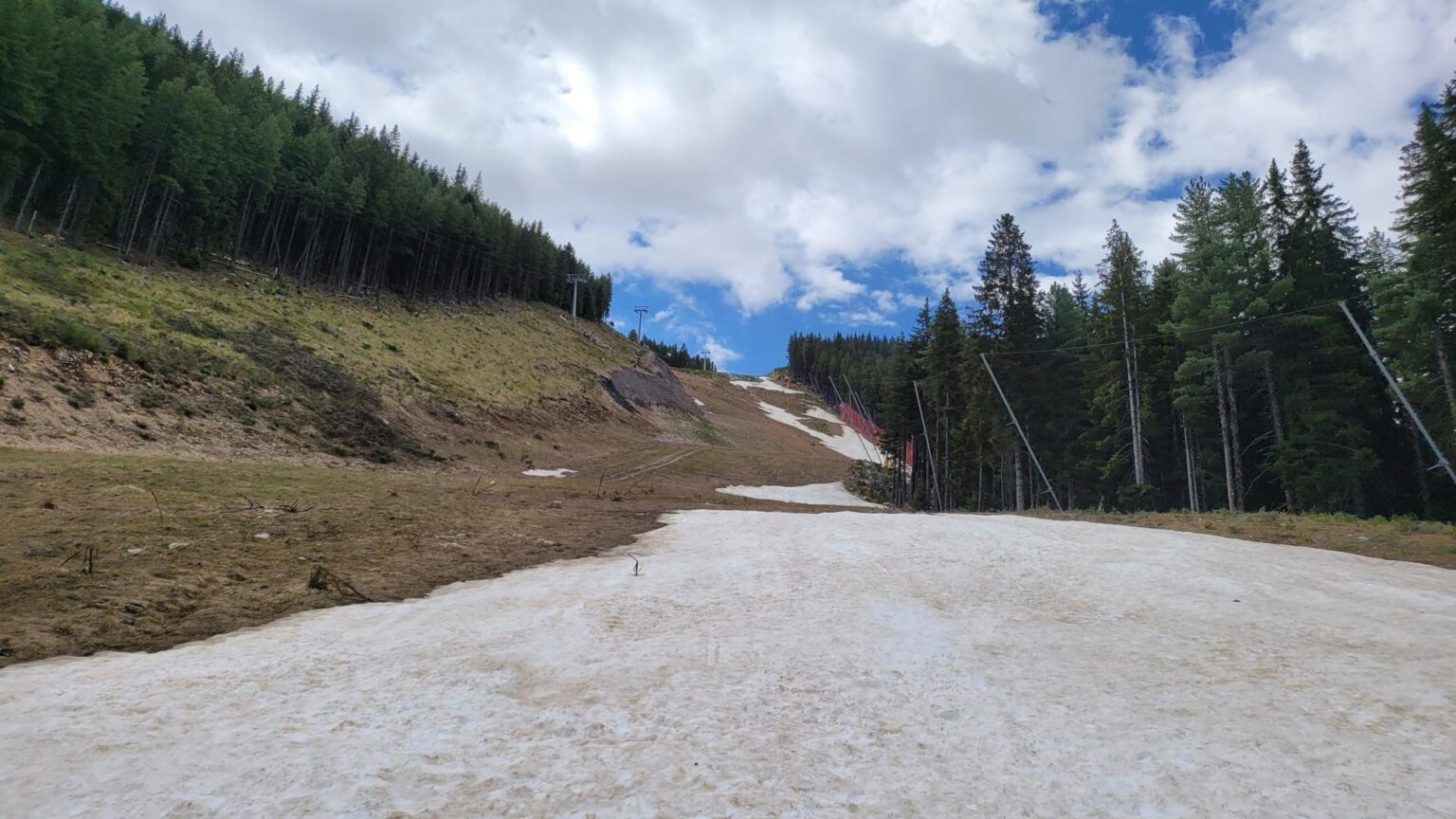 Bansko Without the Skiing or the Spa?! A Guide to Getting Properly Lost in the Mountains