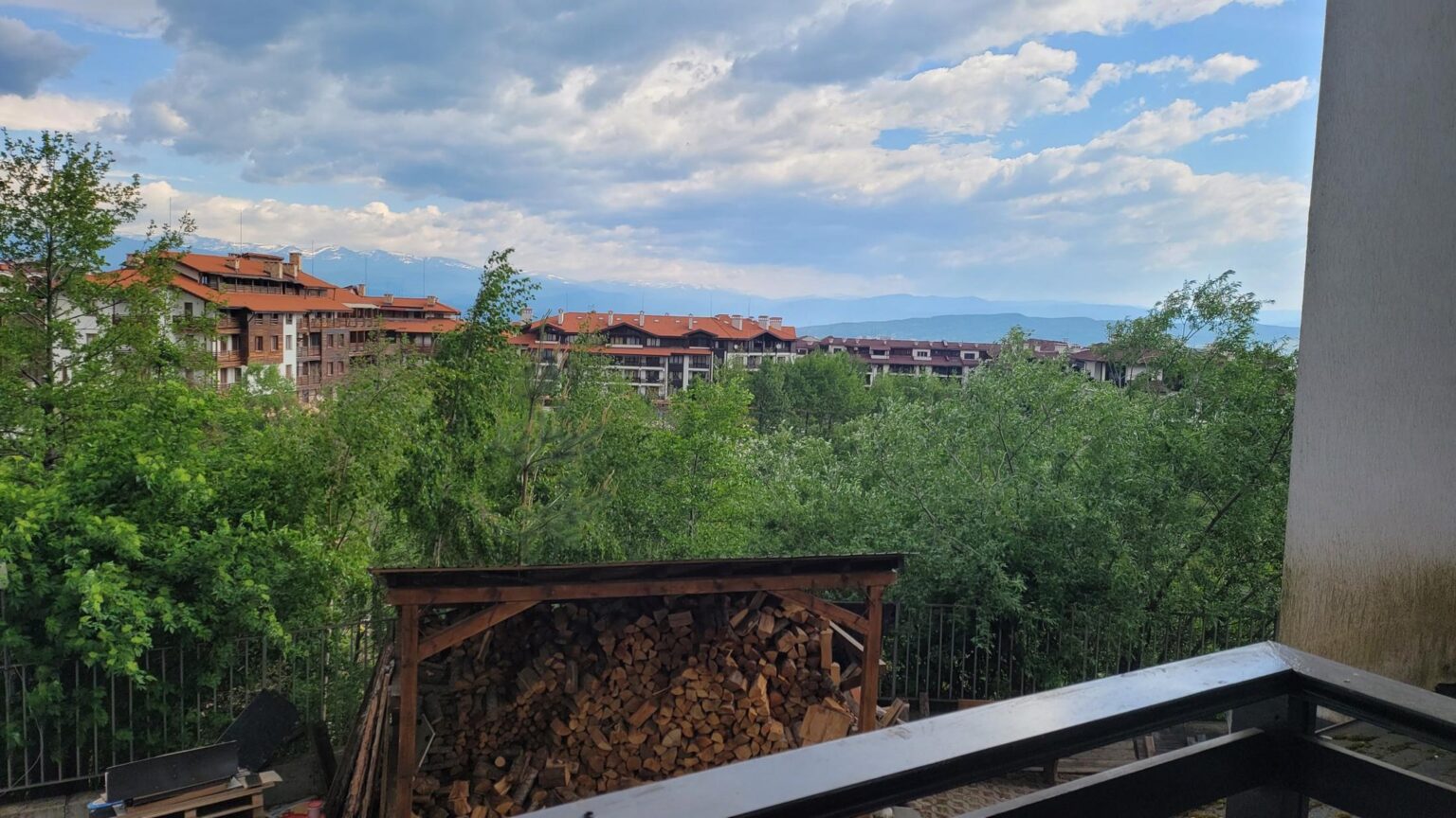 Bansko Without the Skiing or the Spa?! A Guide to Getting Properly Lost in the Mountains