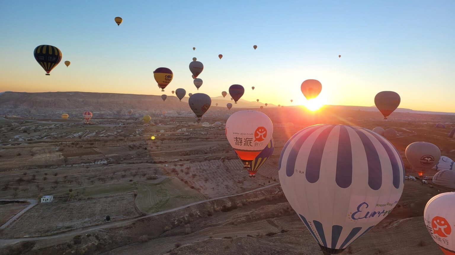 Balloons over Cappadocia at sunrise — 18