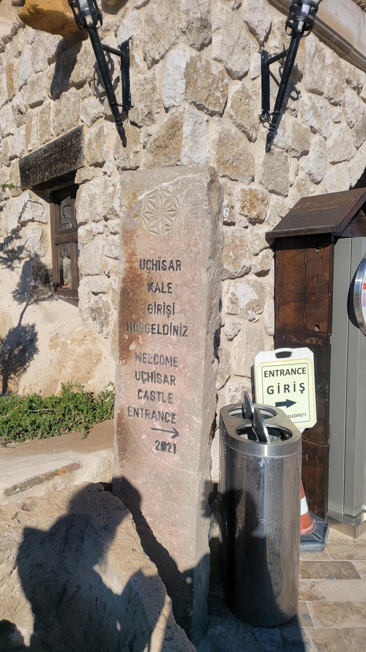 Uçhisar and its rock castle — 4