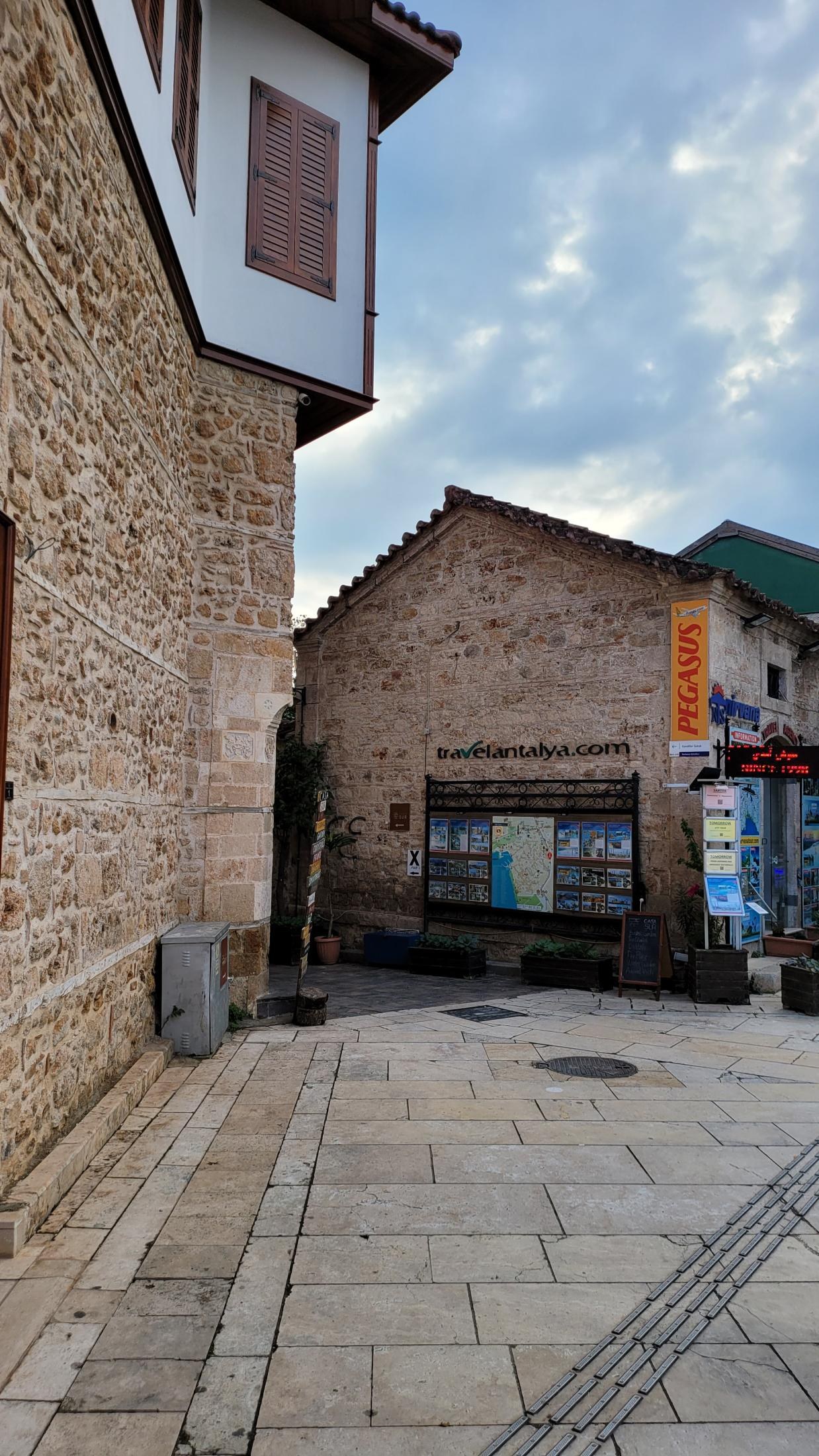 Antalya, Türkiye — 22