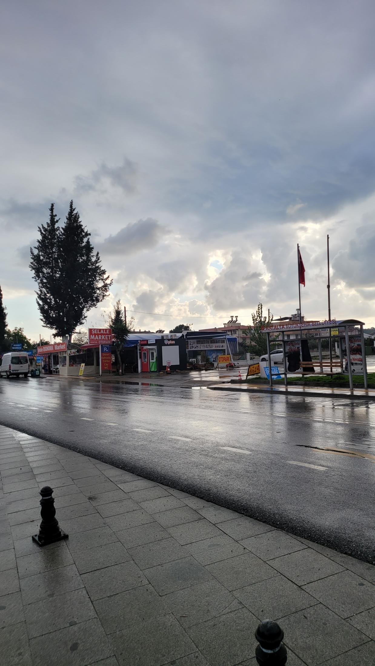 Manavgat Waterfall and its park — 2