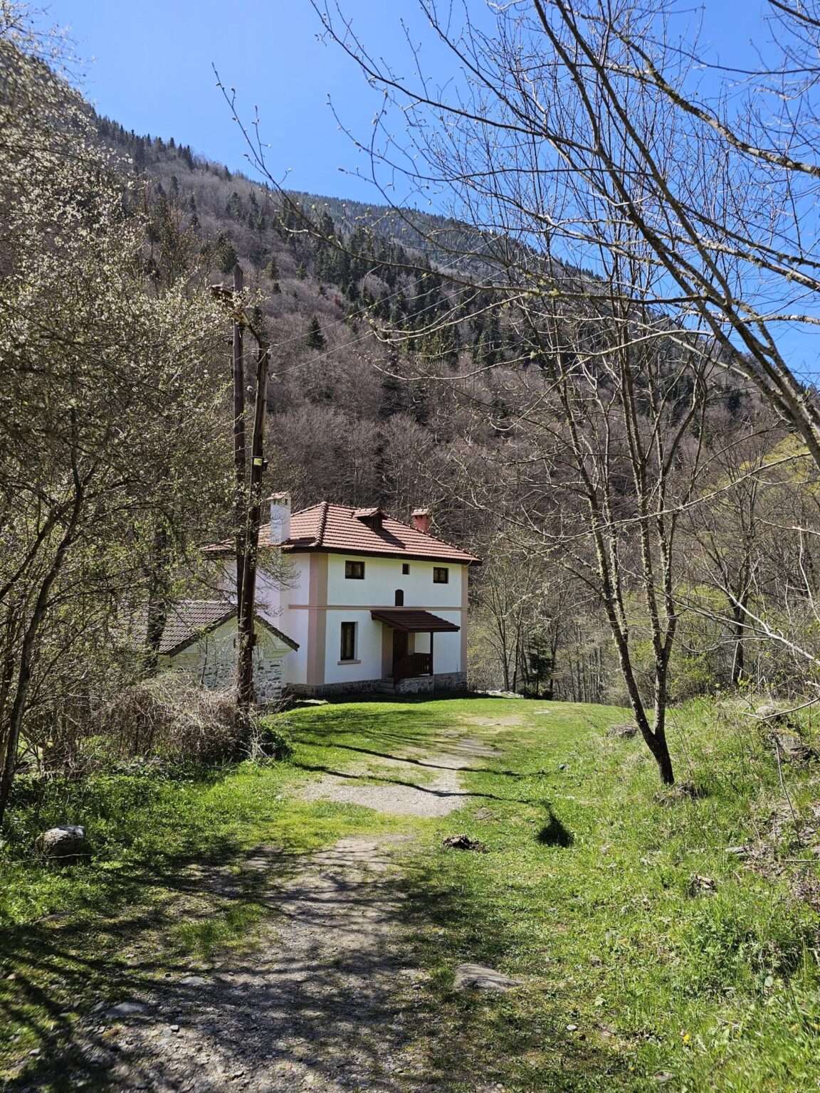 Rila in One Day: The Monastery, the Bohemia Waterfalls and the Stob Pyramids