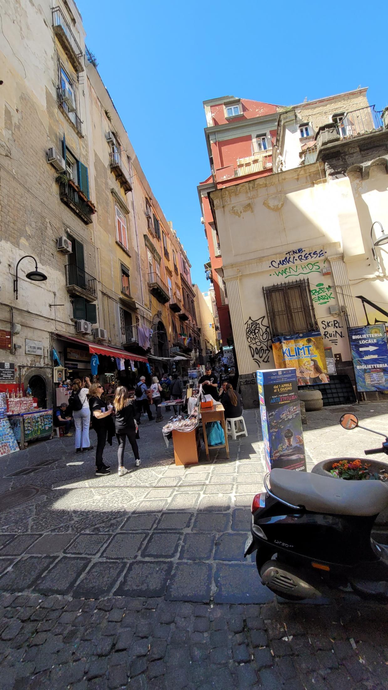 An Imperfect Italy, or How "See Naples and Die" Turned Out to Be a Mistranslation