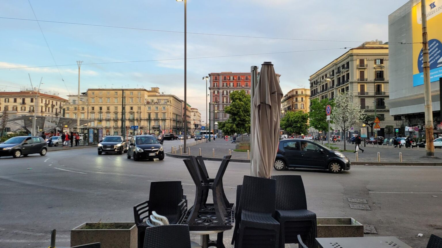 An Imperfect Italy, or How "See Naples and Die" Turned Out to Be a Mistranslation