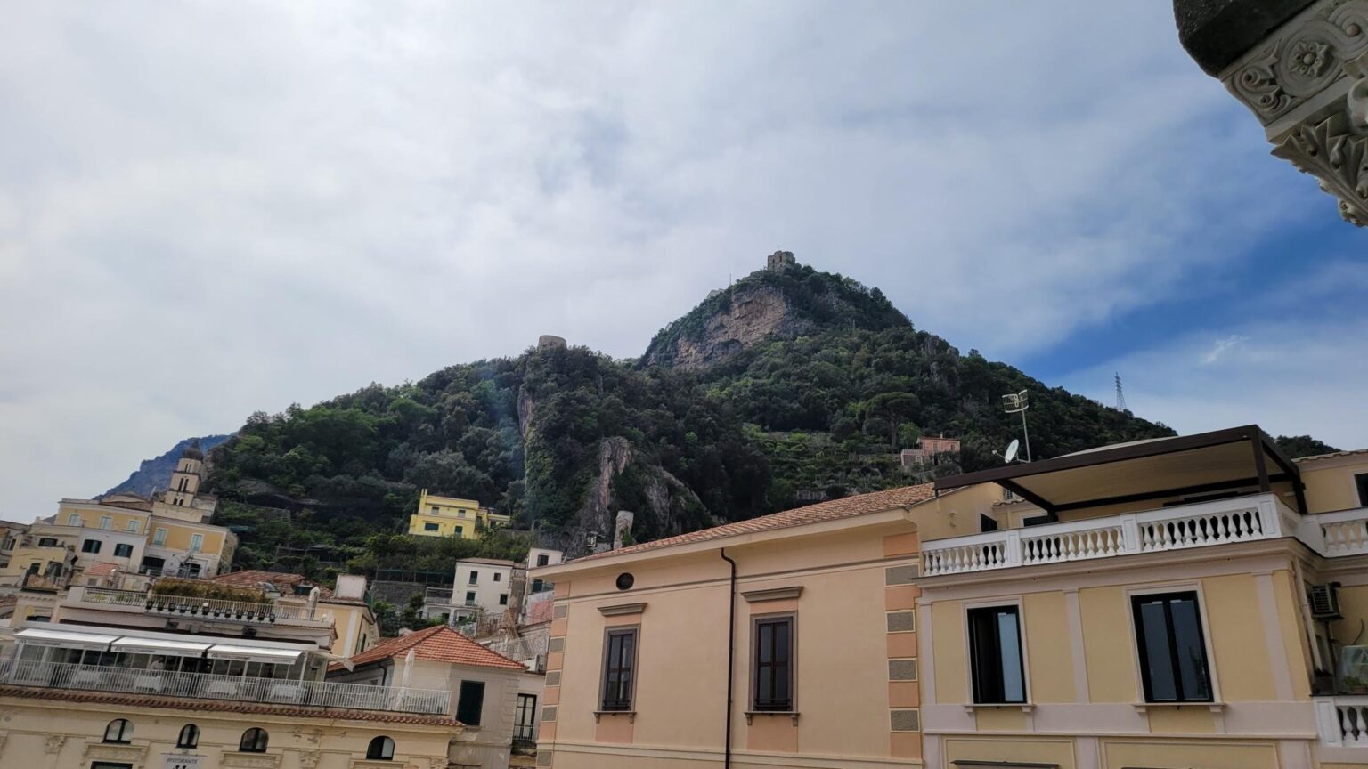 An Imperfect Italy, or How "See Naples and Die" Turned Out to Be a Mistranslation