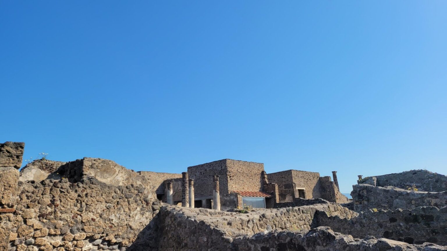An Imperfect Italy, or How "See Naples and Die" Turned Out to Be a Mistranslation
