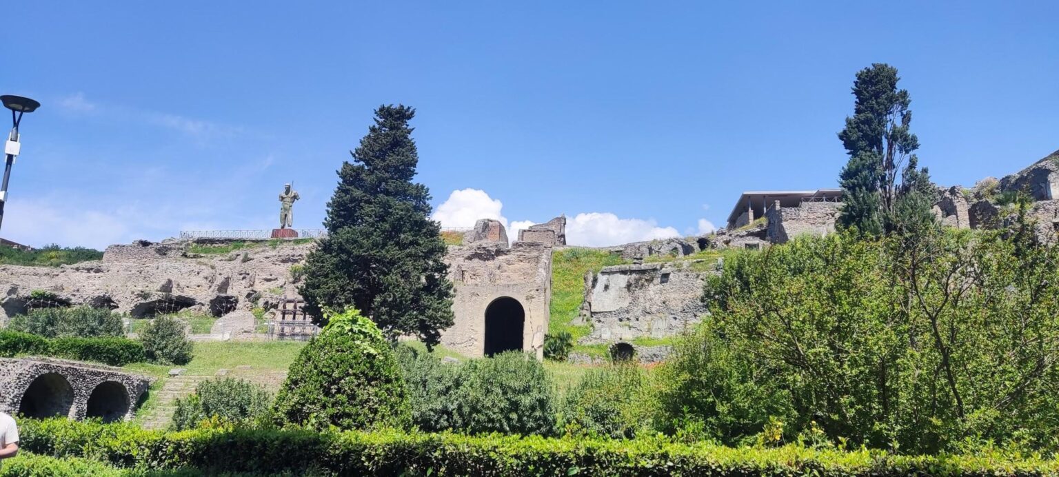 An Imperfect Italy, or How "See Naples and Die" Turned Out to Be a Mistranslation