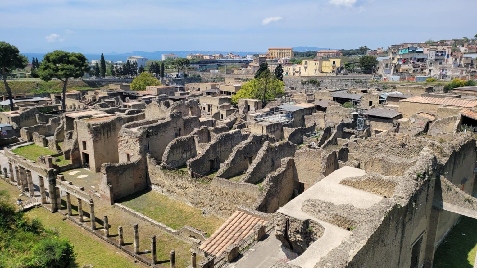 An Imperfect Italy, or How "See Naples and Die" Turned Out to Be a Mistranslation