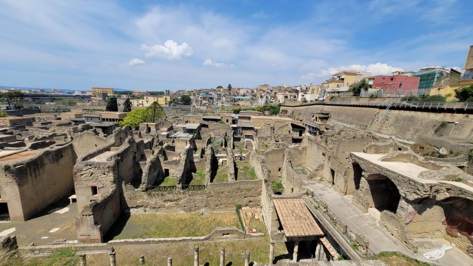 An Imperfect Italy, or How "See Naples and Die" Turned Out to Be a Mistranslation