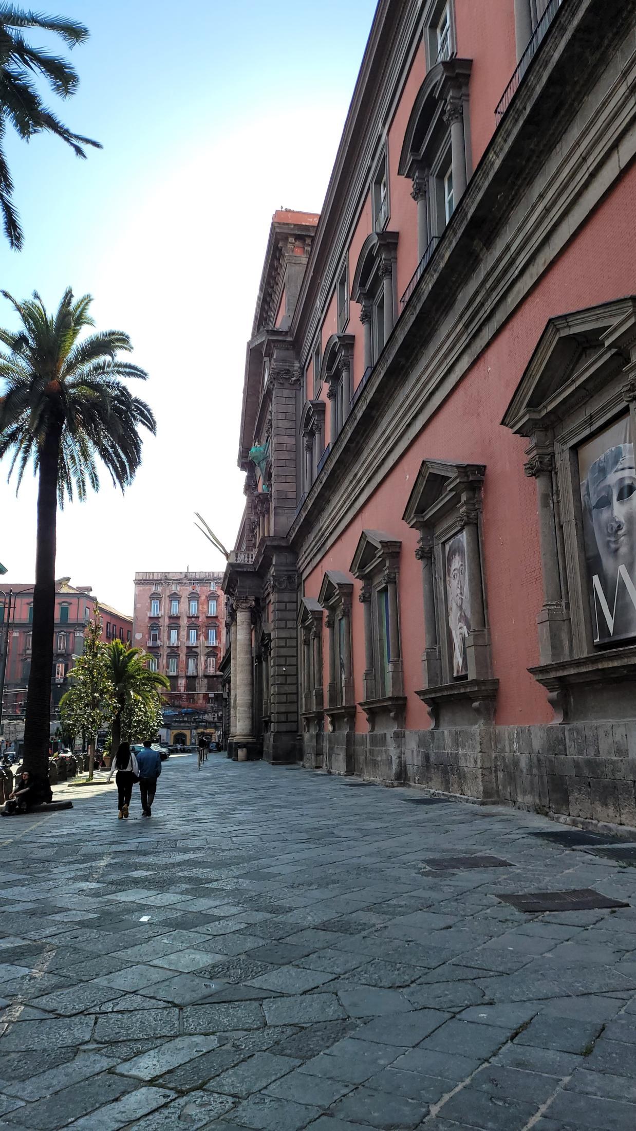 An Imperfect Italy, or How "See Naples and Die" Turned Out to Be a Mistranslation