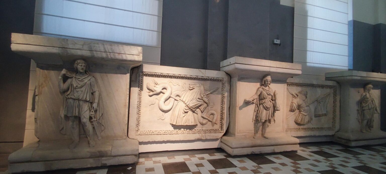 An Imperfect Italy, or How "See Naples and Die" Turned Out to Be a Mistranslation