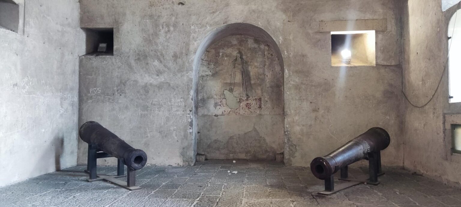 An Imperfect Italy, or How "See Naples and Die" Turned Out to Be a Mistranslation