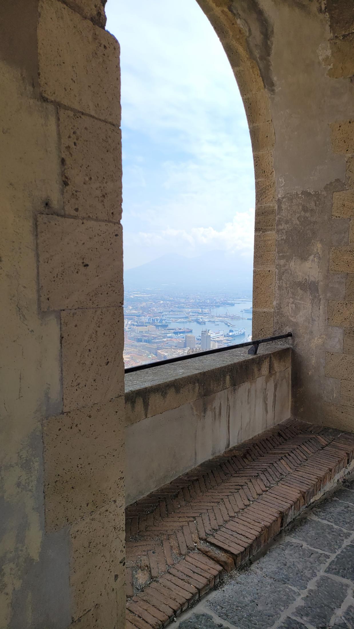 An Imperfect Italy, or How "See Naples and Die" Turned Out to Be a Mistranslation