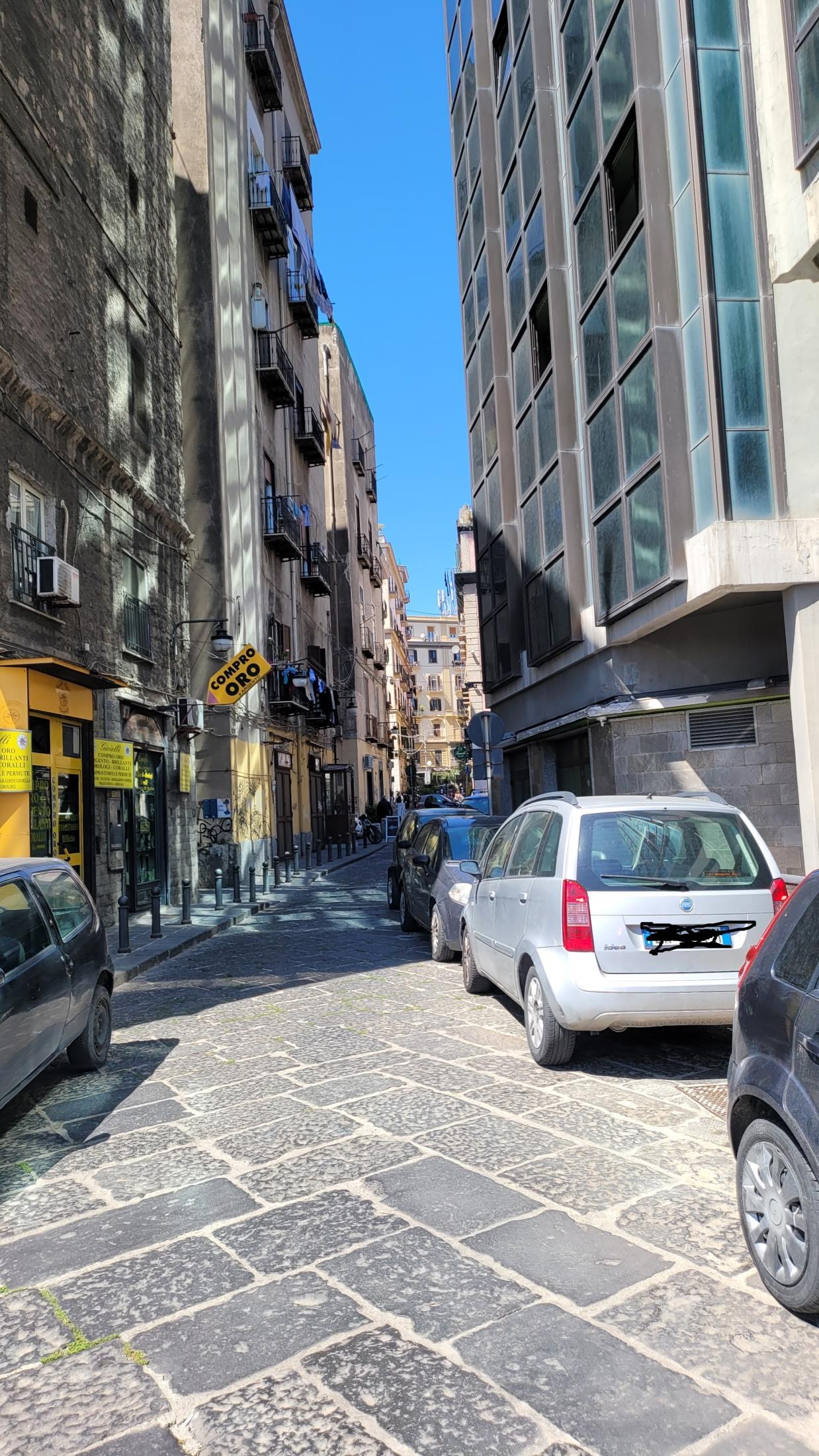 An Imperfect Italy, or How "See Naples and Die" Turned Out to Be a Mistranslation