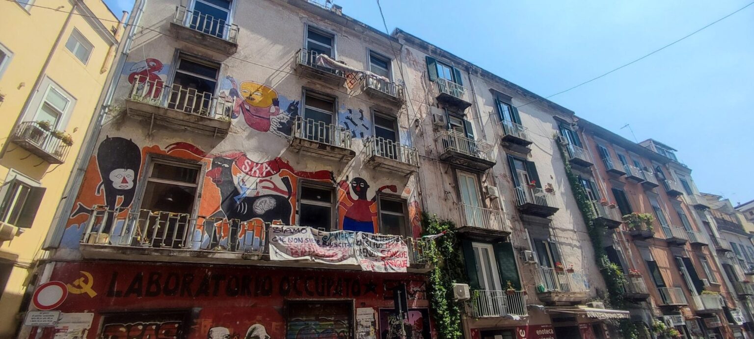 An Imperfect Italy, or How "See Naples and Die" Turned Out to Be a Mistranslation