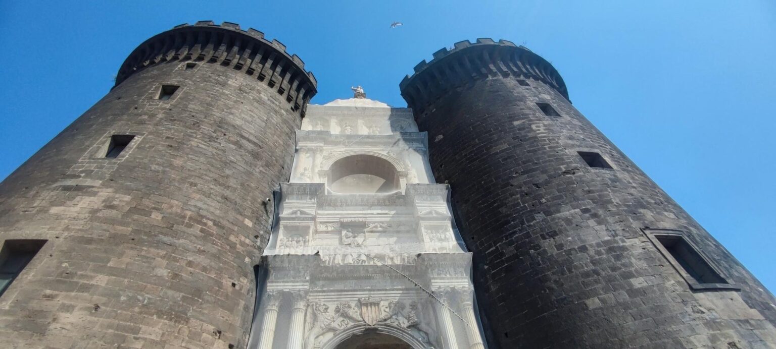 An Imperfect Italy, or How "See Naples and Die" Turned Out to Be a Mistranslation