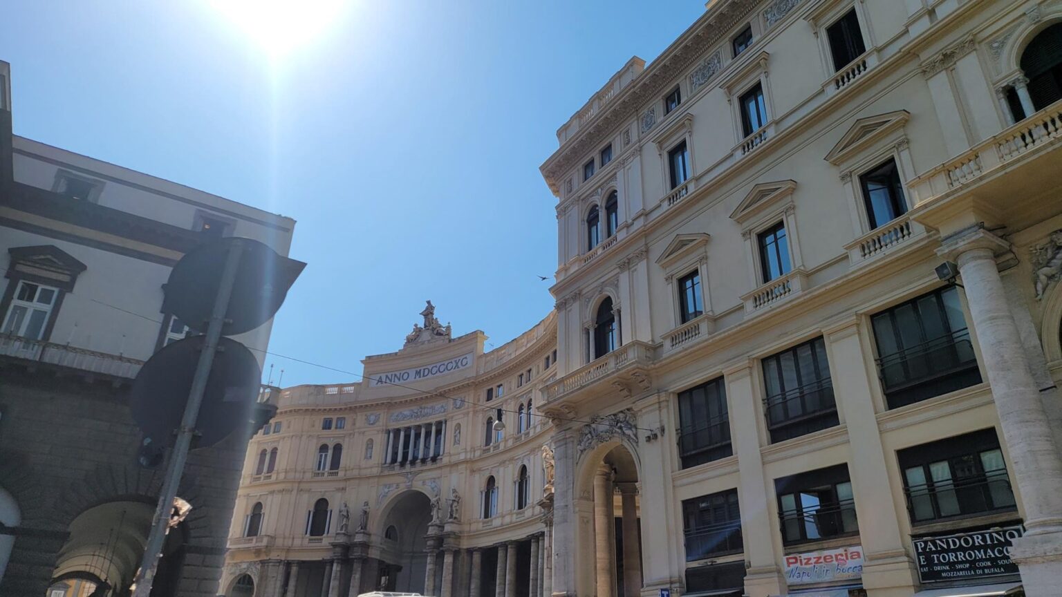 An Imperfect Italy, or How "See Naples and Die" Turned Out to Be a Mistranslation
