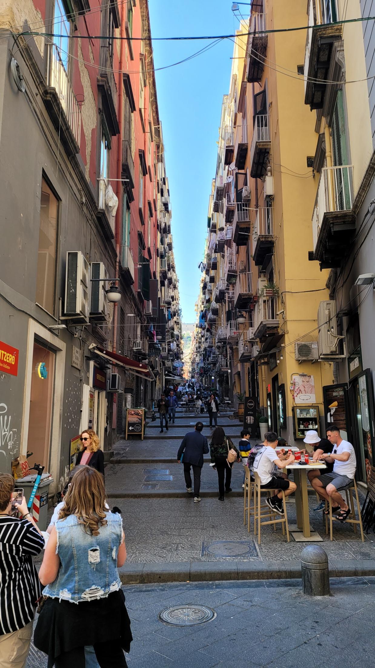 An Imperfect Italy, or How "See Naples and Die" Turned Out to Be a Mistranslation