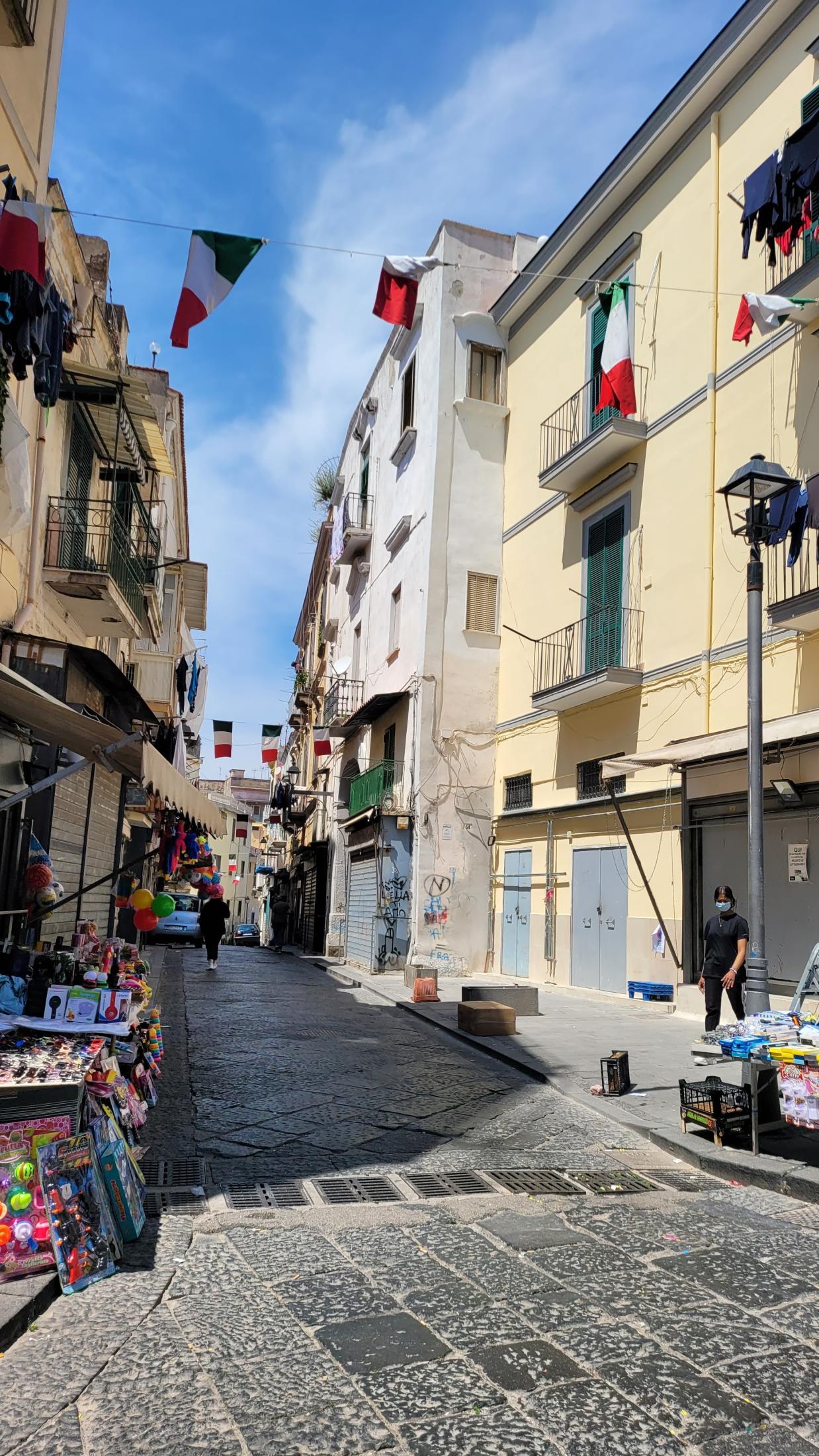 An Imperfect Italy, or How "See Naples and Die" Turned Out to Be a Mistranslation