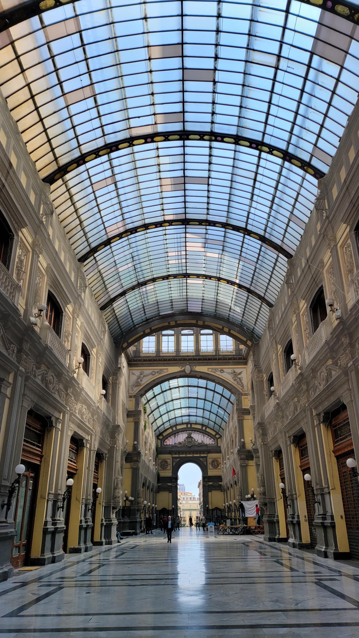 An Imperfect Italy, or How "See Naples and Die" Turned Out to Be a Mistranslation