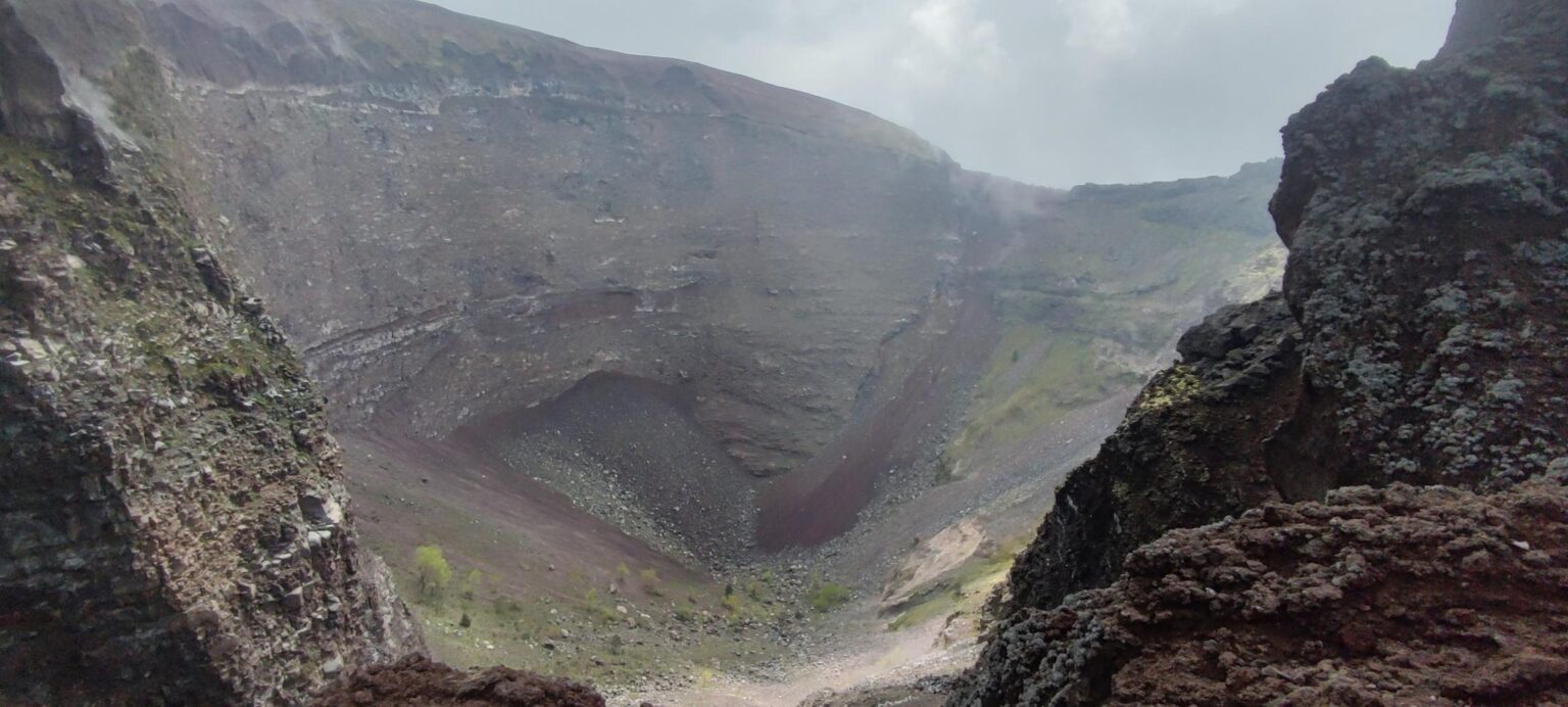 An Imperfect Italy, or How "See Naples and Die" Turned Out to Be a Mistranslation