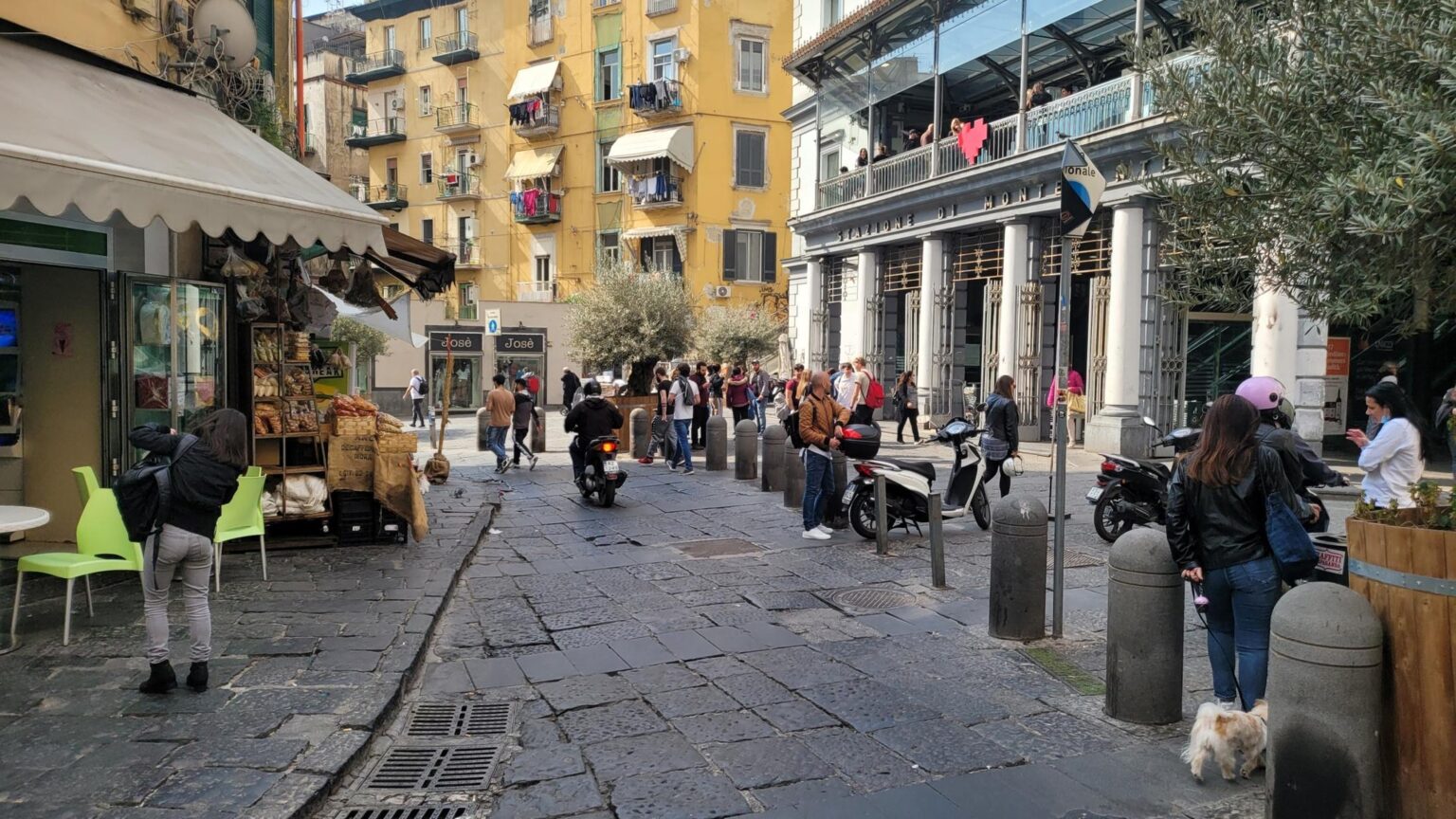 An Imperfect Italy, or How "See Naples and Die" Turned Out to Be a Mistranslation