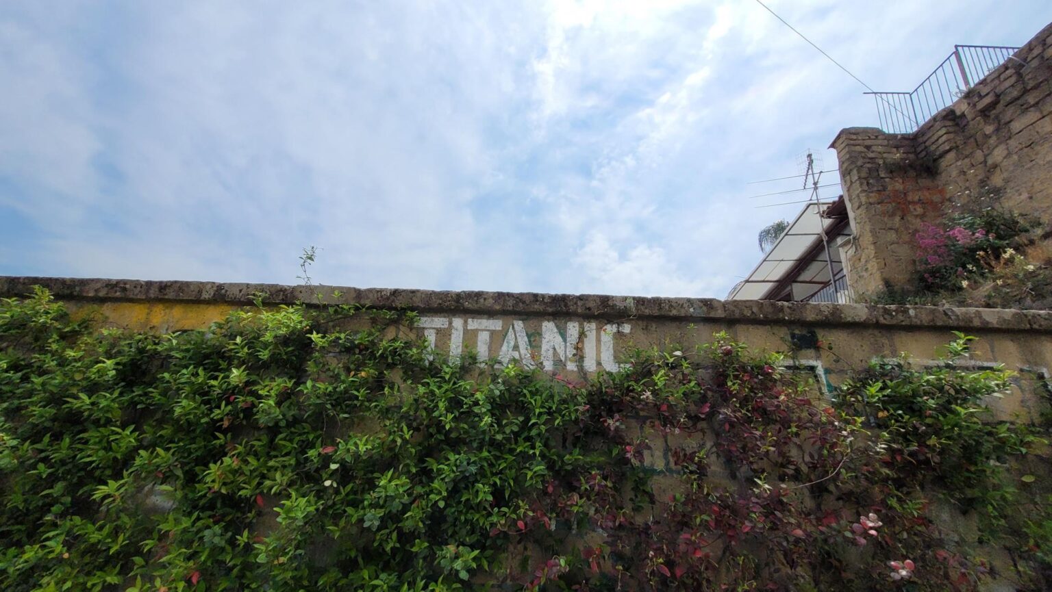 An Imperfect Italy, or How "See Naples and Die" Turned Out to Be a Mistranslation