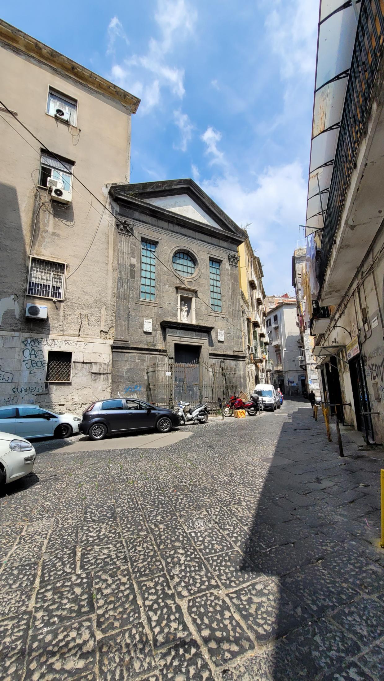 An Imperfect Italy, or How "See Naples and Die" Turned Out to Be a Mistranslation