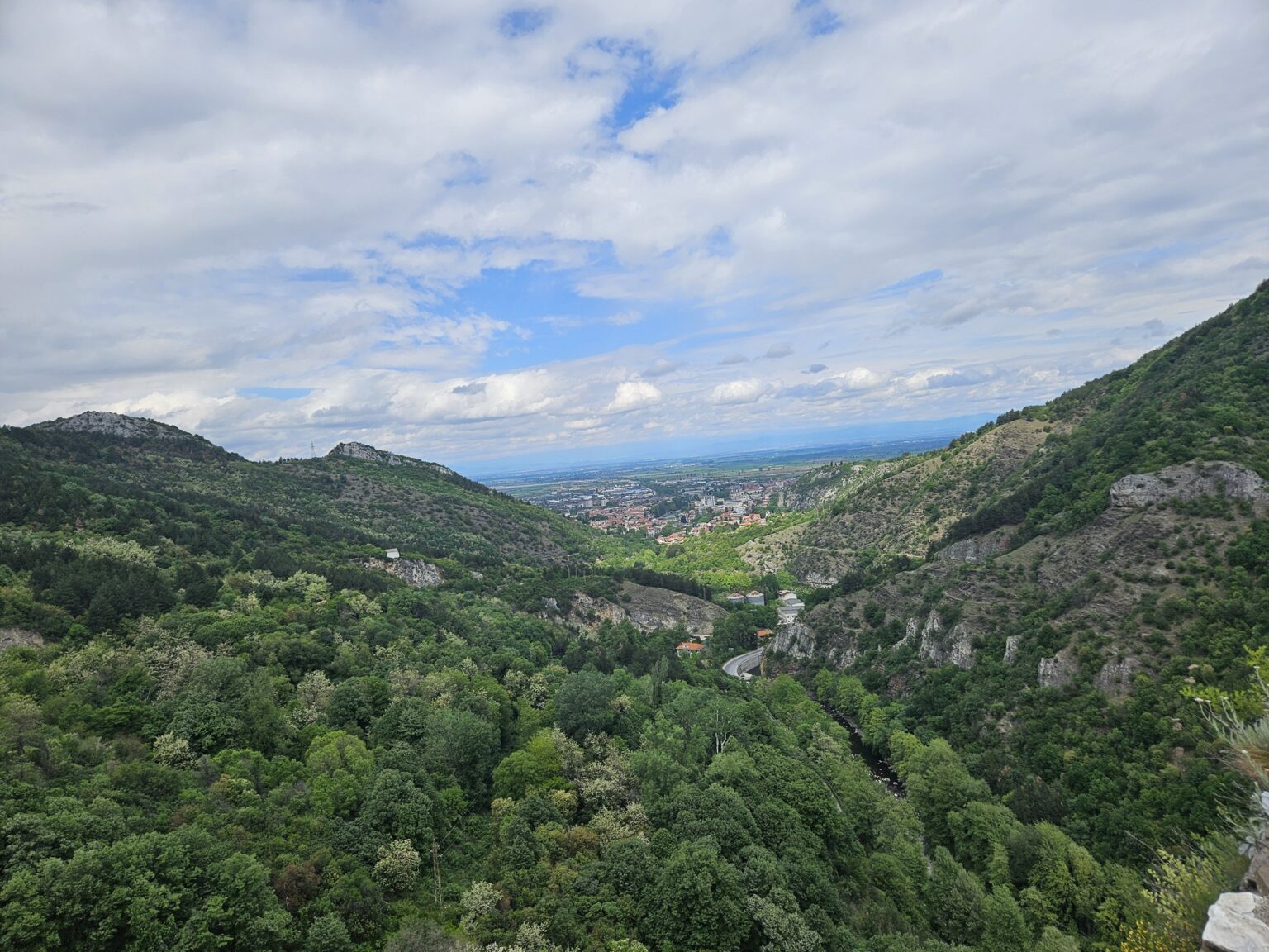 View of a river valley from the height of Asen's Fortress