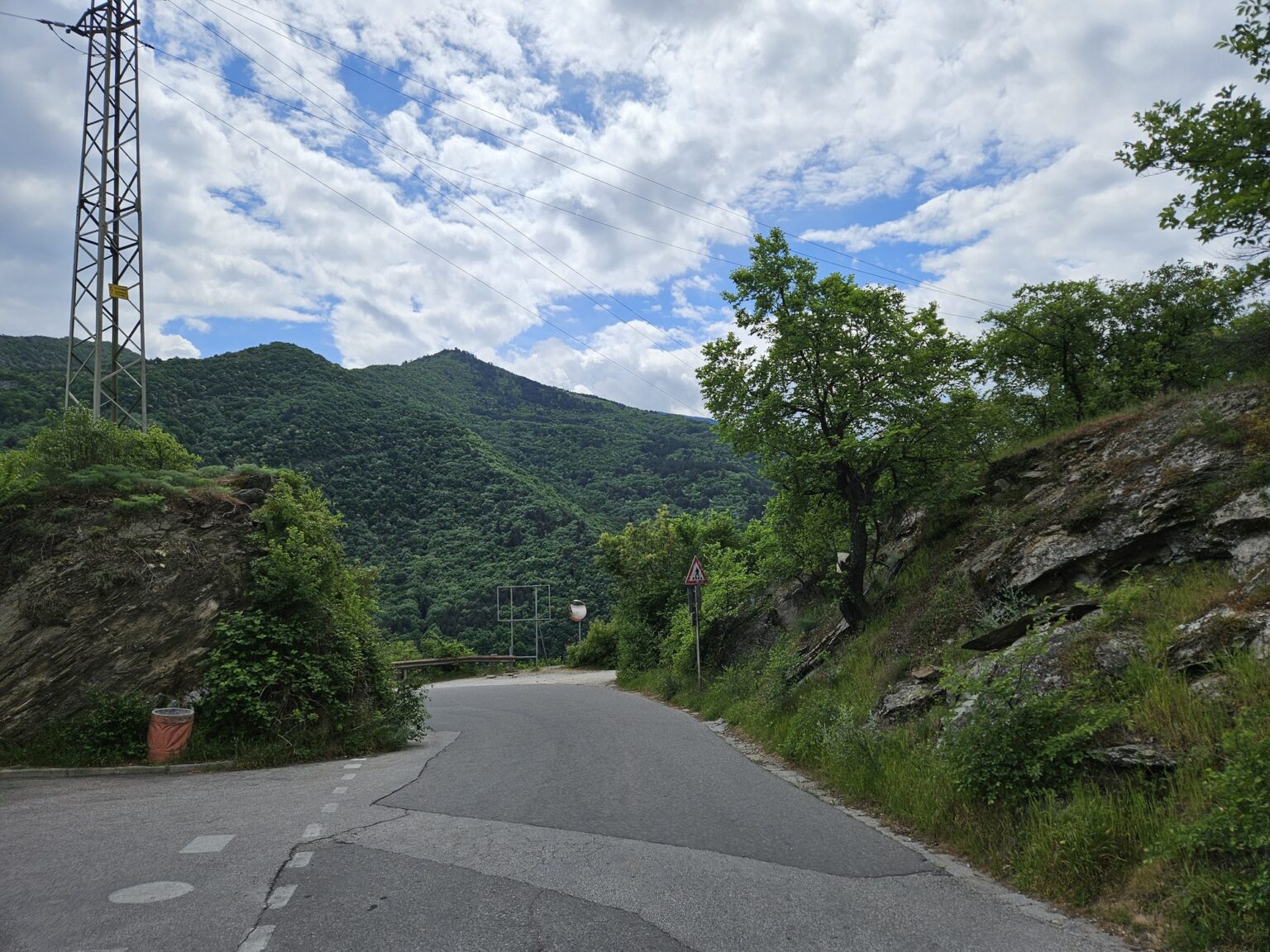 Asphalt road leading to Asenova krepost