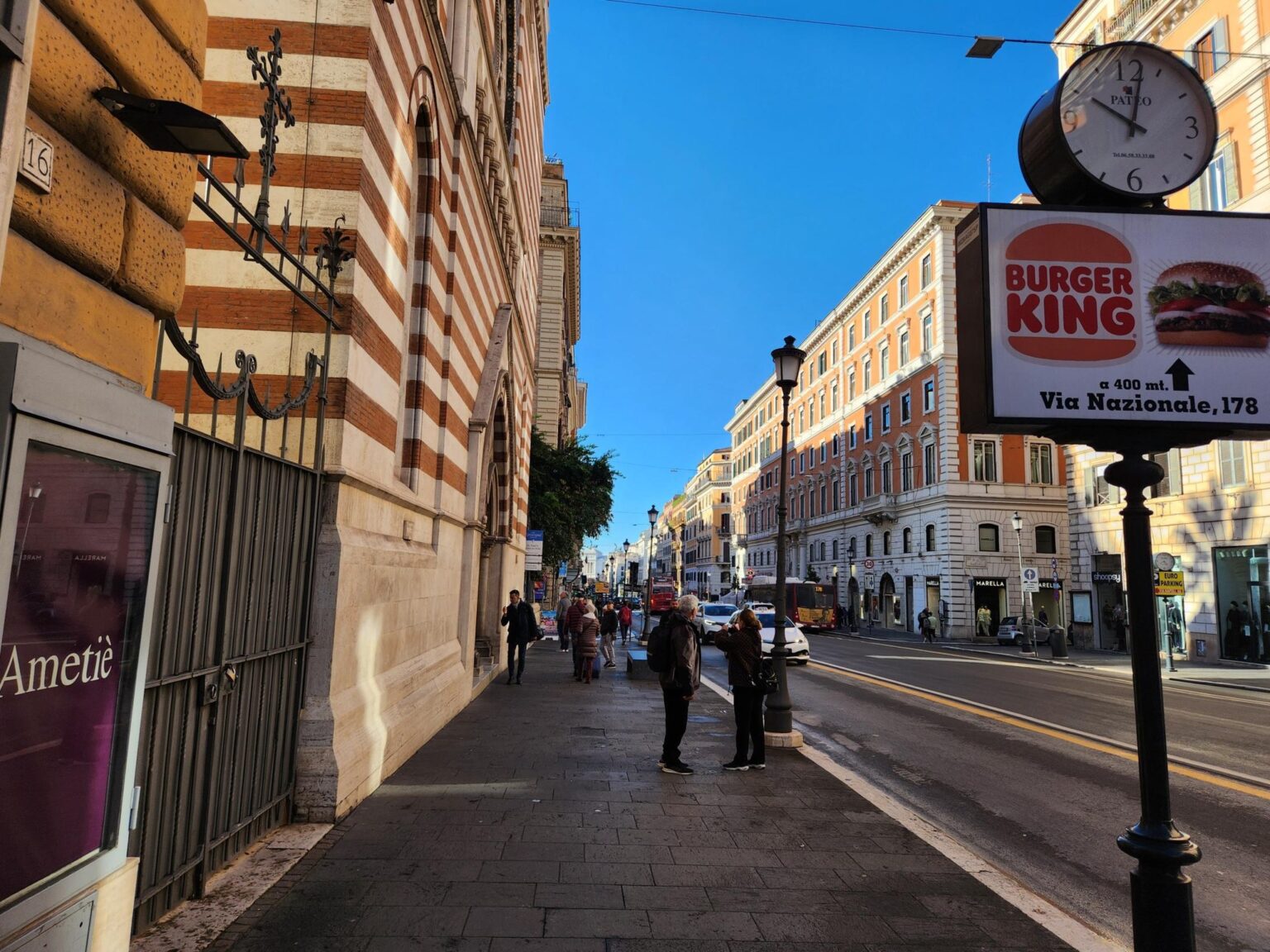 Rome in 8 Days: Walking 100 km Through a History Textbook