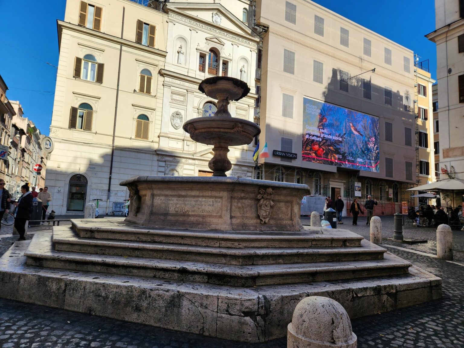 Rome in 8 Days: Walking 100 km Through a History Textbook
