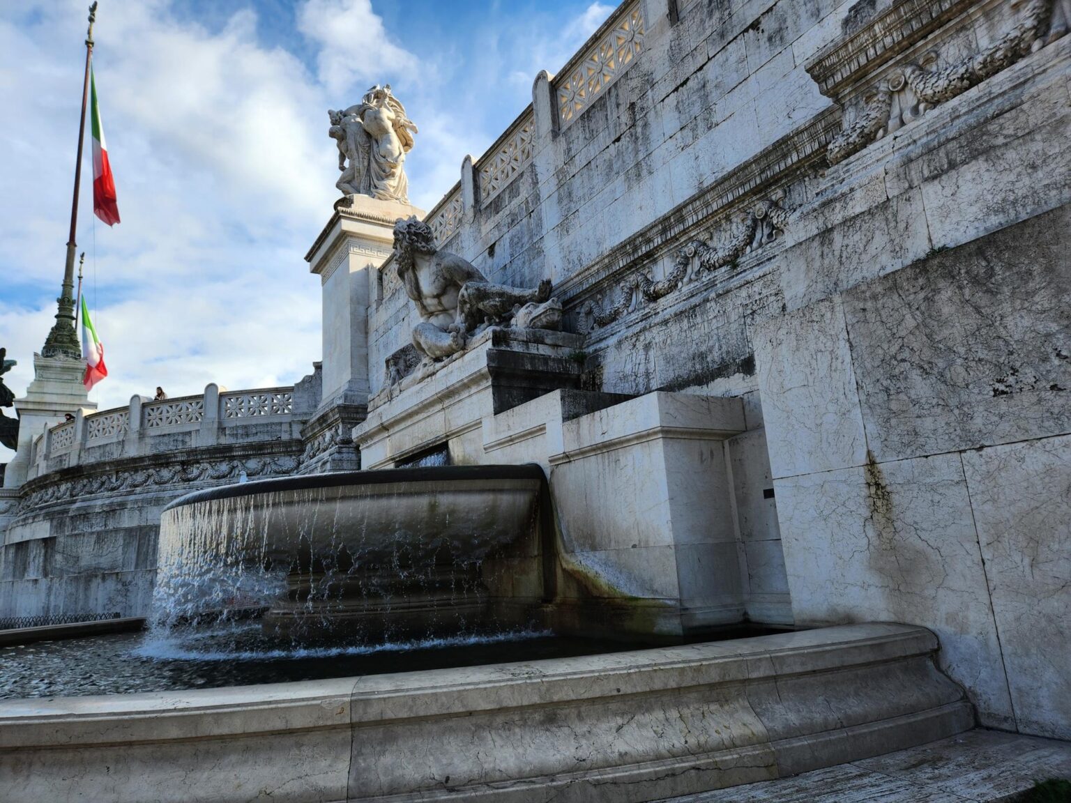 Rome in 8 Days: Walking 100 km Through a History Textbook