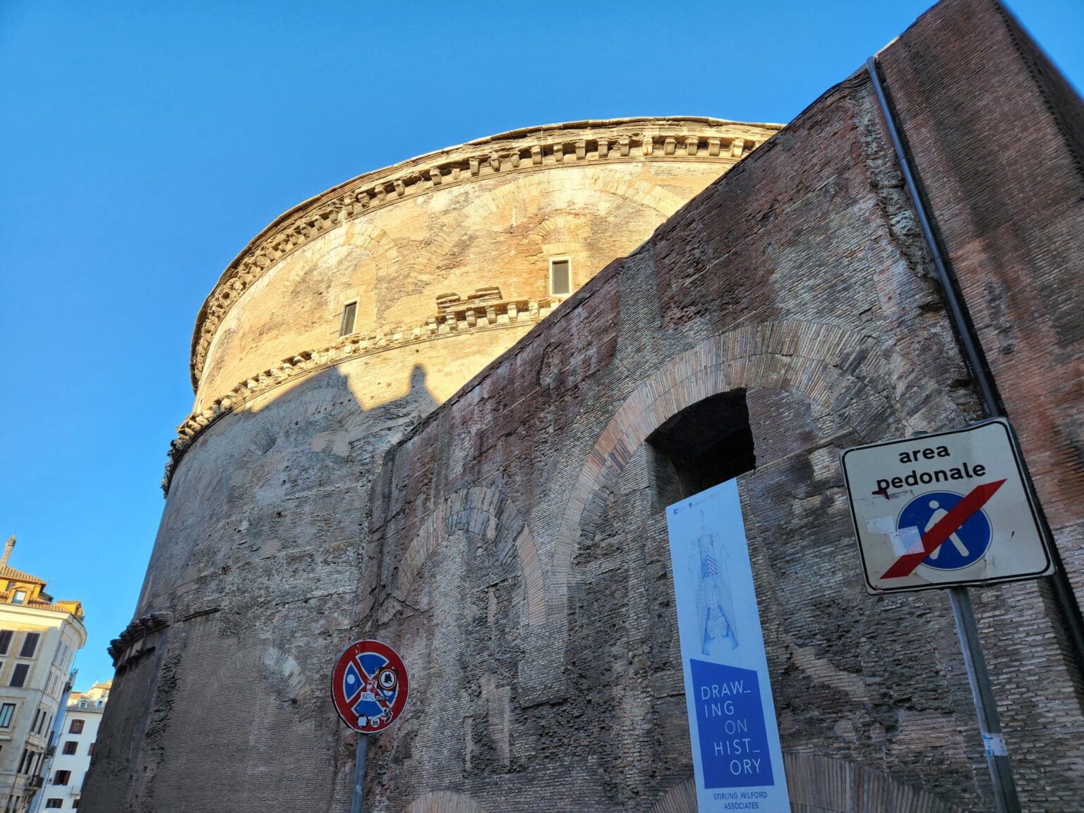 Rome in 8 Days: Walking 100 km Through a History Textbook