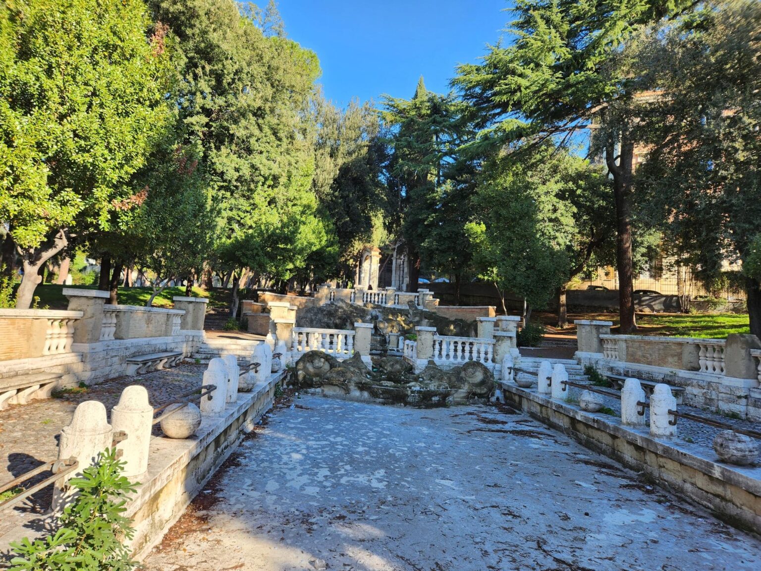 Rome in 8 Days: Walking 100 km Through a History Textbook