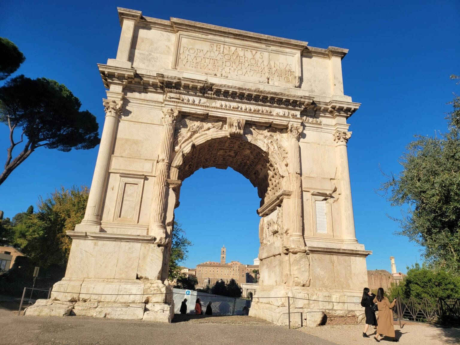 Rome in 8 Days: Walking 100 km Through a History Textbook