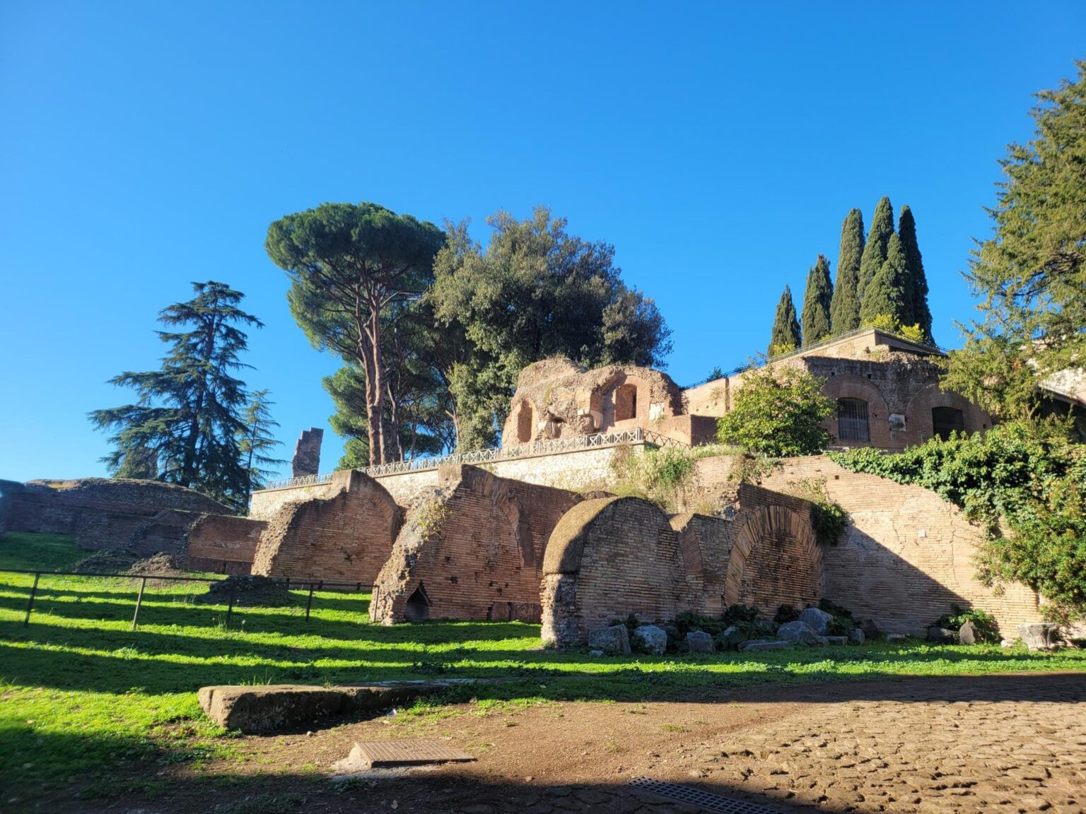 Rome in 8 Days: Walking 100 km Through a History Textbook