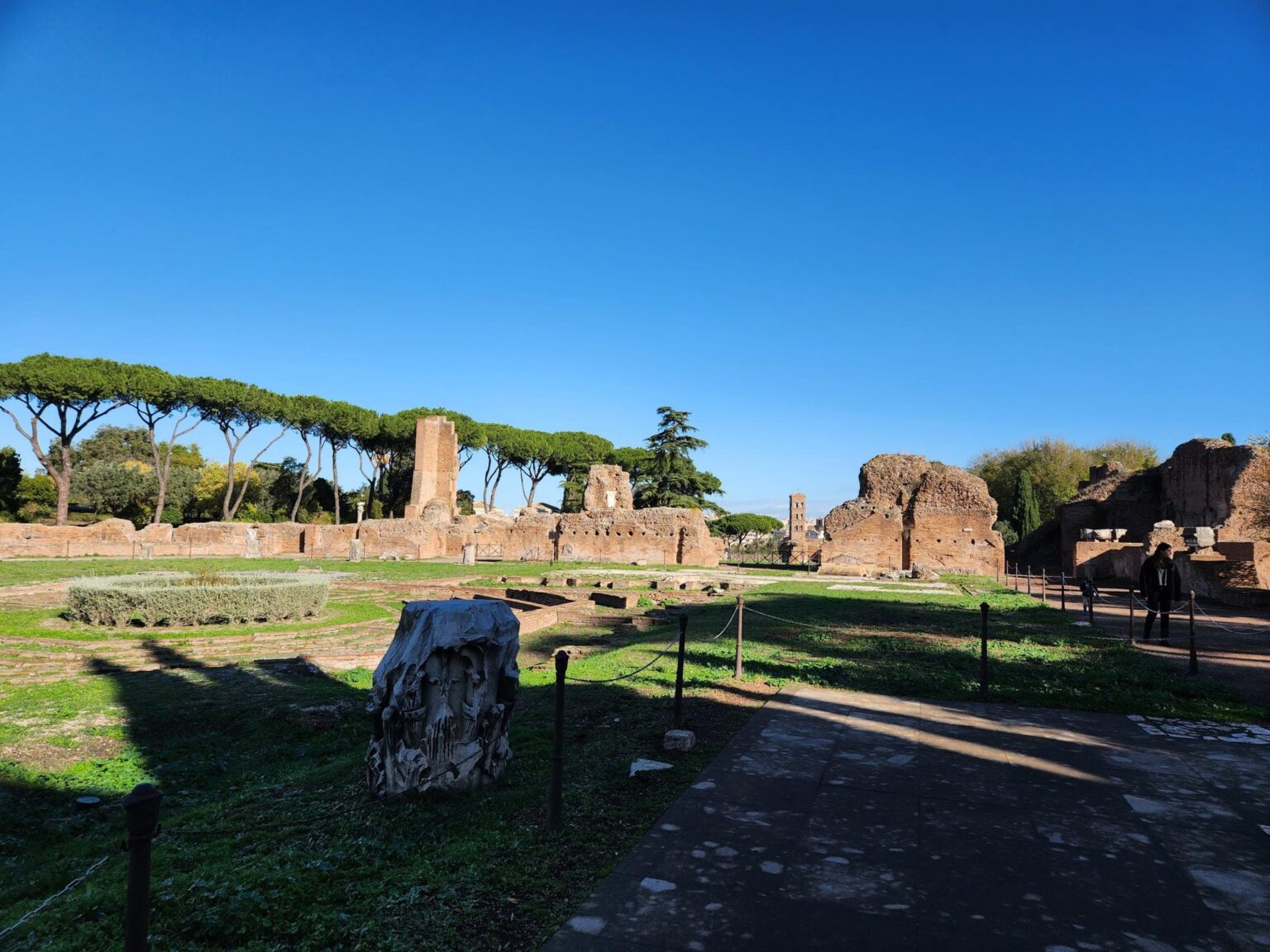 Rome in 8 Days: Walking 100 km Through a History Textbook
