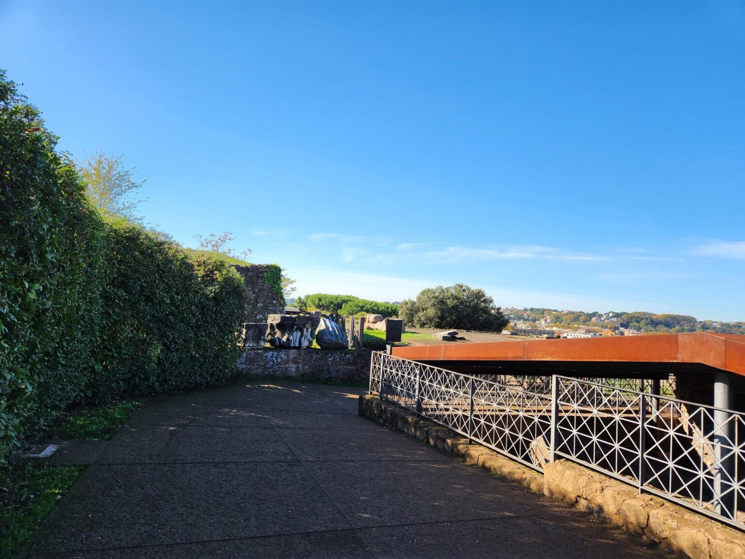 Rome in 8 Days: Walking 100 km Through a History Textbook