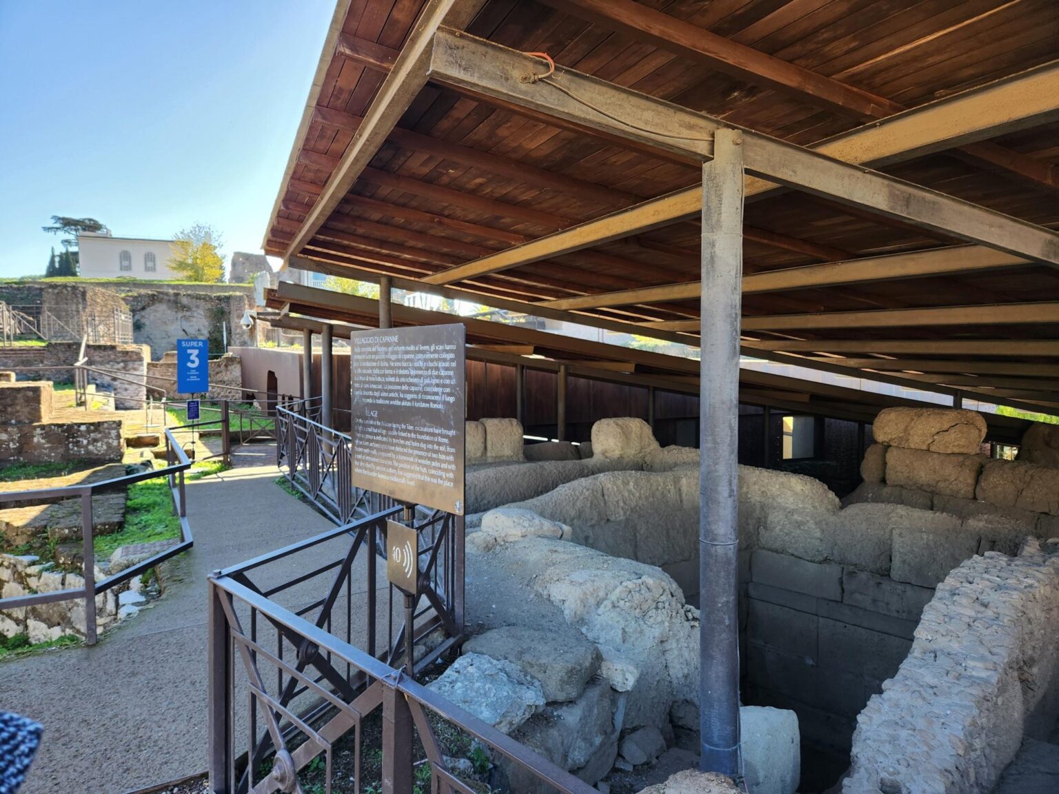 Rome in 8 Days: Walking 100 km Through a History Textbook