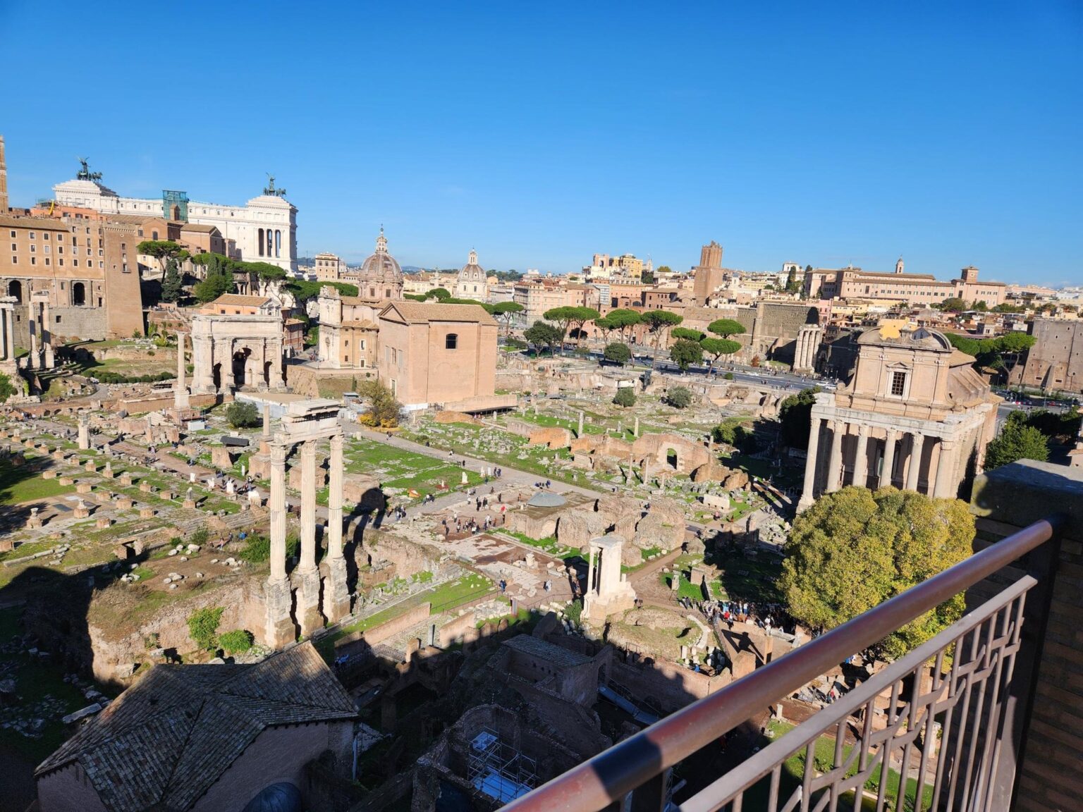 Rome in 8 Days: Walking 100 km Through a History Textbook