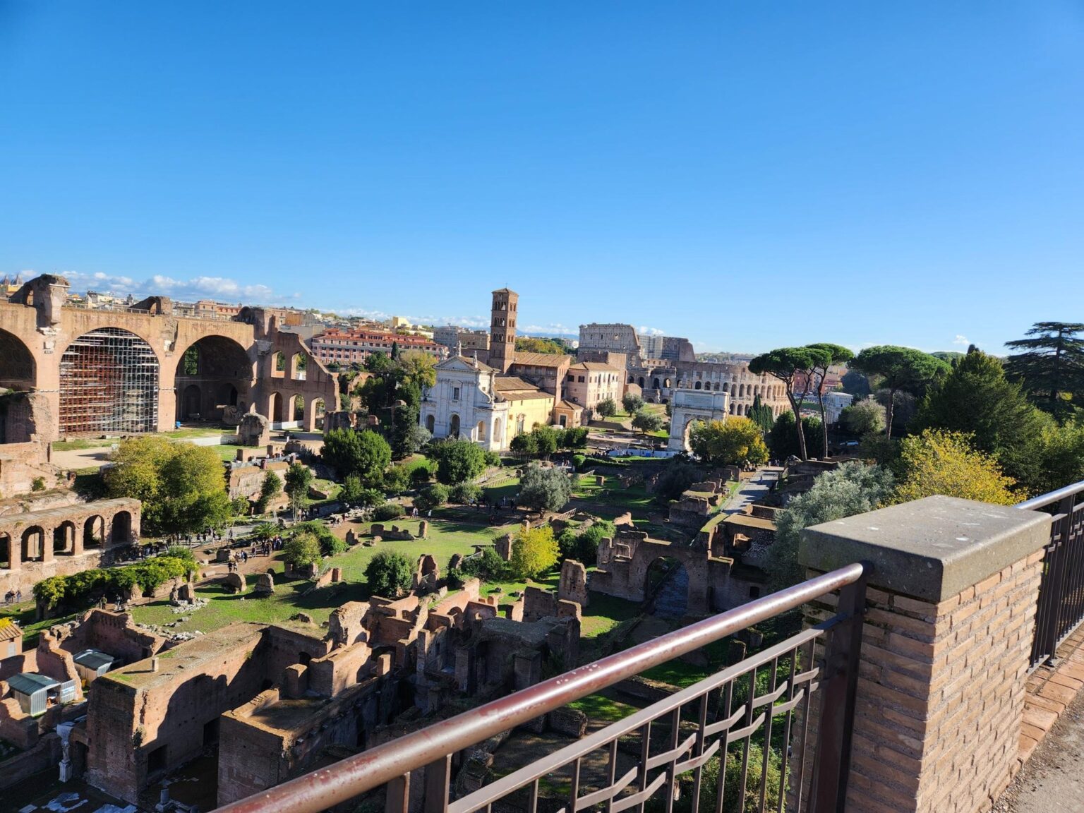 Rome in 8 Days: Walking 100 km Through a History Textbook